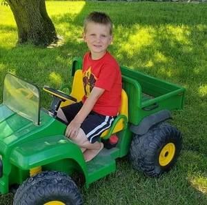 Meet your Posher, Ashley